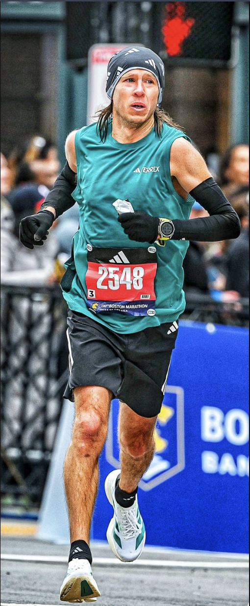 Imagen 1 de A LOS 47 AÑOS Y A 3 MINUTOS EL KILÓMETRO: LA EXTREMA RUTINA DEL MEJOR ARGENTINO EN LA MARATÓN DE BOSTON