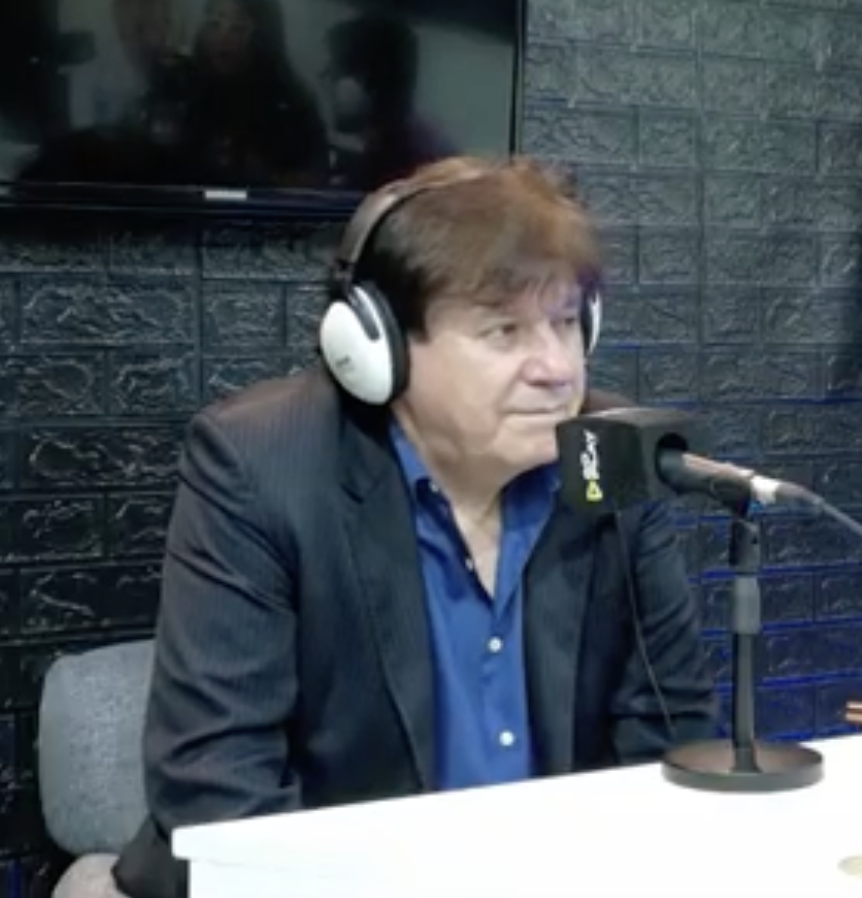 Imagen 1 de DEL PRÍNCIPE AL SAPO: CARLOS LESCANO EXPLICA POR QUÉ LA CONVIVENCIA "GASTA" EL AMOR